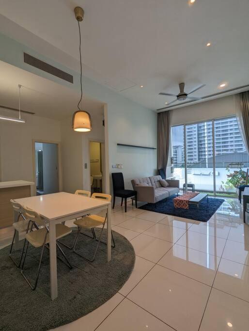 Cozy Away From In Downtown Kl Apartment *